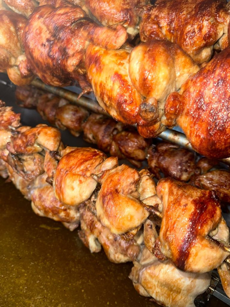 Comida para llevar pollos asados El Rey del Poll Plasencia 1 1 768x1024