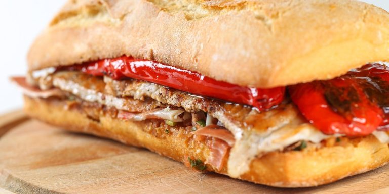 Gastrobar Ohana Caceres desayunos y raciones situado en la Mejostilla Caceres bocadillos 768x384