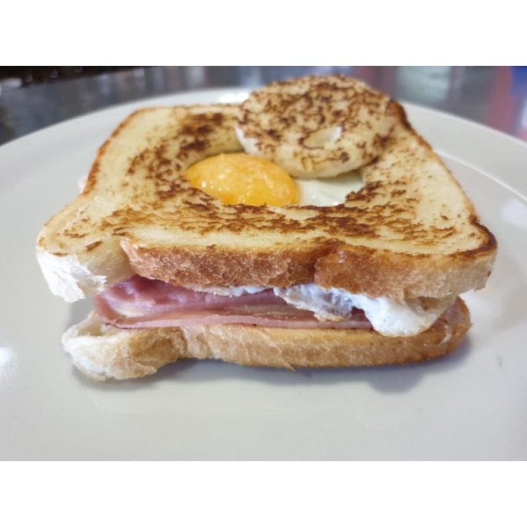 Gastrobar Ohana Caceres desayunos y raciones situado en la Mejostilla Caceres sandwich 768x768