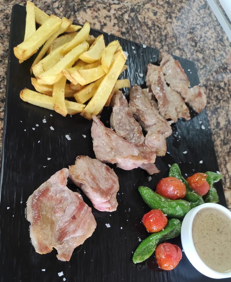 Gastrobar Ohana Caceres desayunos y raciones situado en la Mejostilla Caceres secreto ibeico 768x936