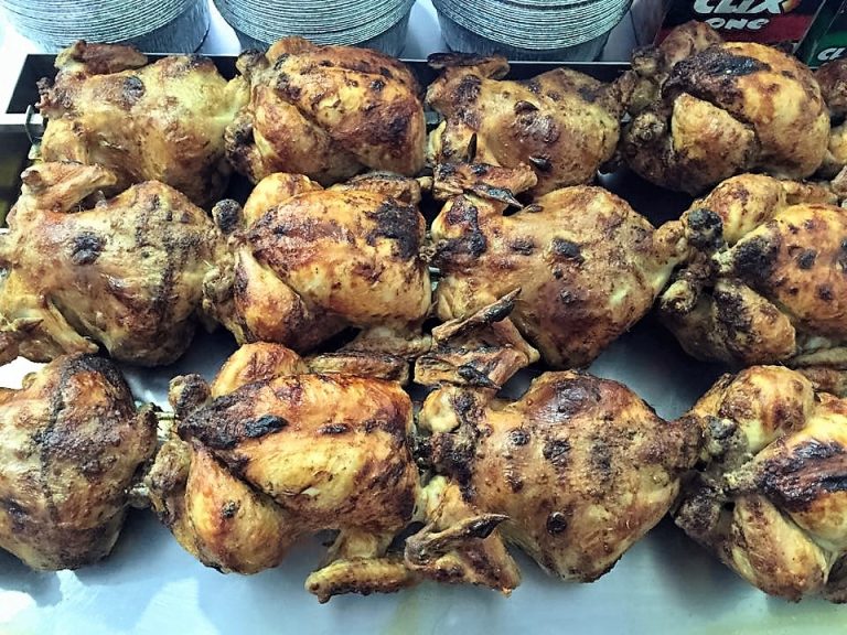 pollos asados Mister Pollo en Sevilla 2 768x576