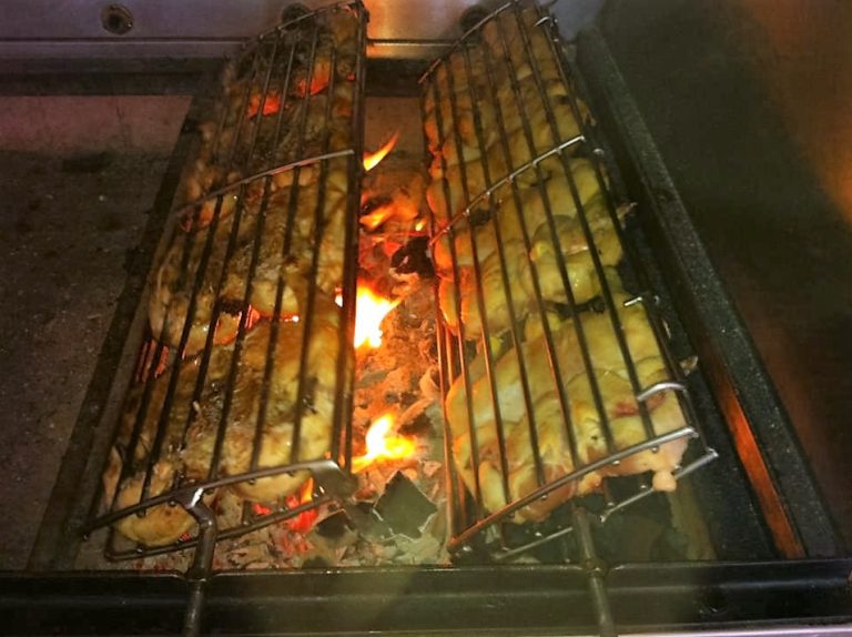 pollos asados Mister Pollo en Sevilla 4 1 768x574